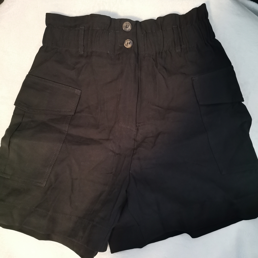 H&M Black Women's Cargo Shorts